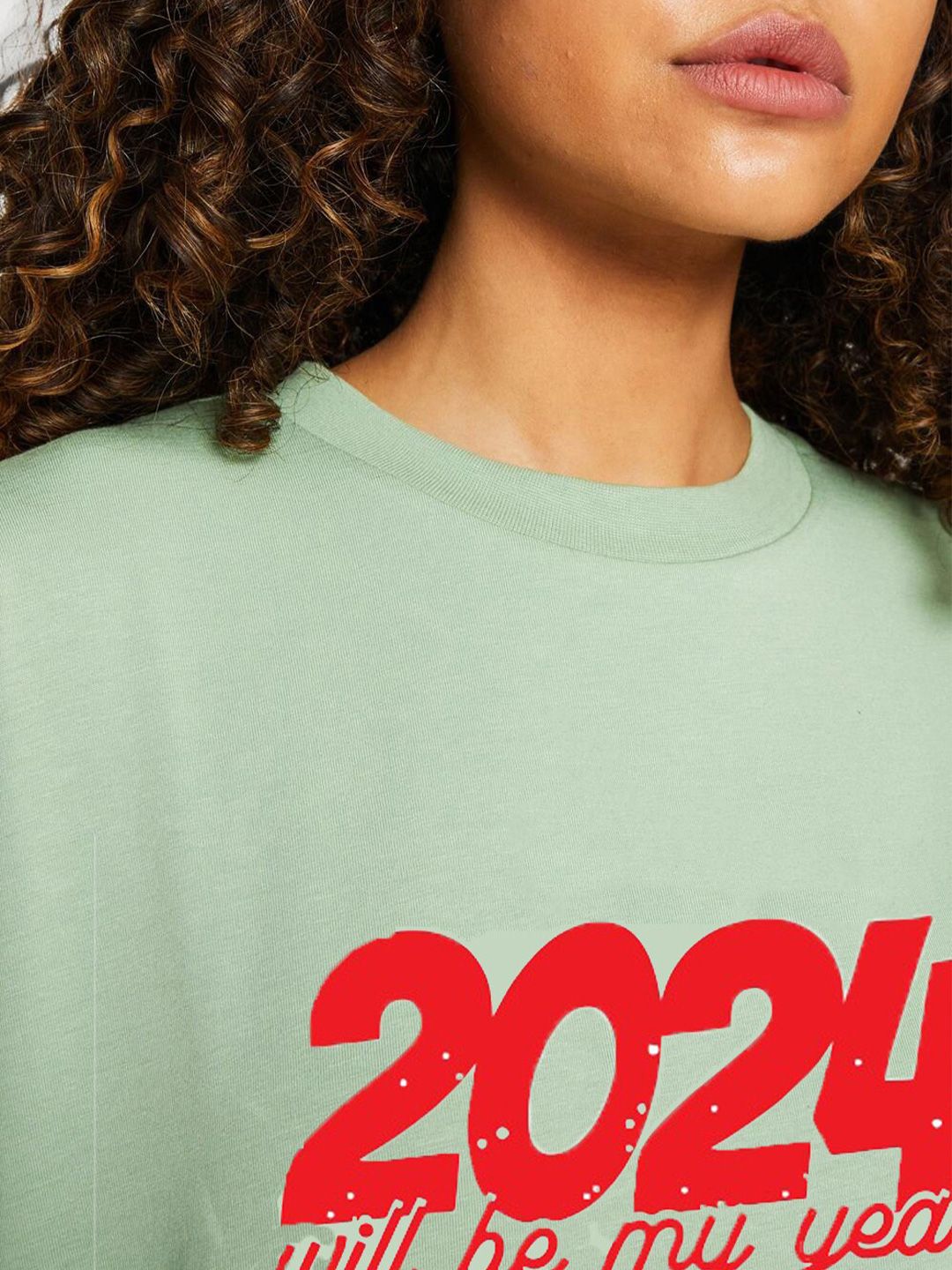 Kotty Green Typography Printed Round Neck Drop-Shoulder Sleeves Oversized T-shirt