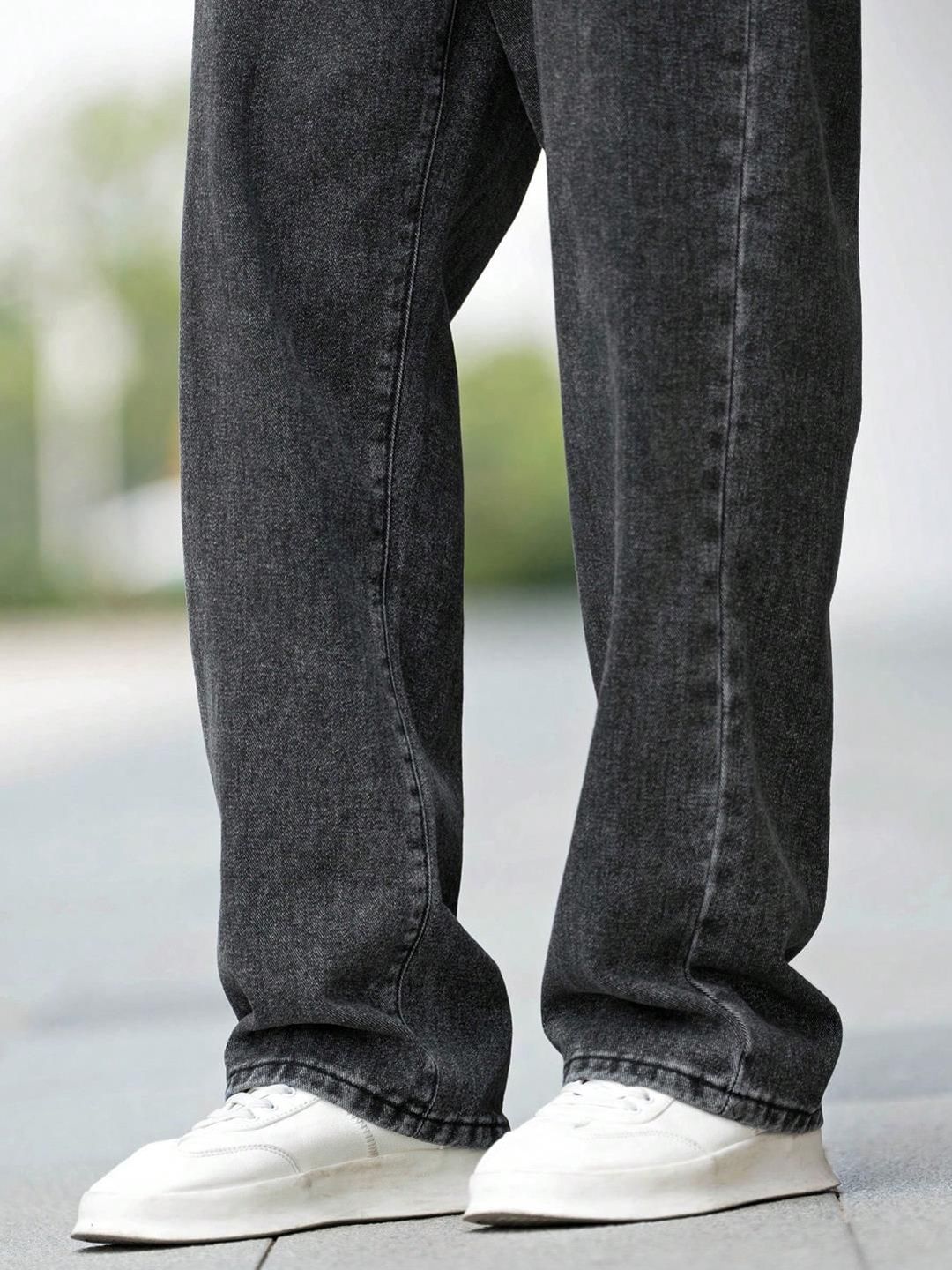 Kotty Men Men Straight Fit Mid-Rise Stretchable Jeans