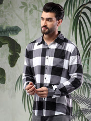 Kotty Men Spread Collar Gingham Checked Cotton Casual Shirt