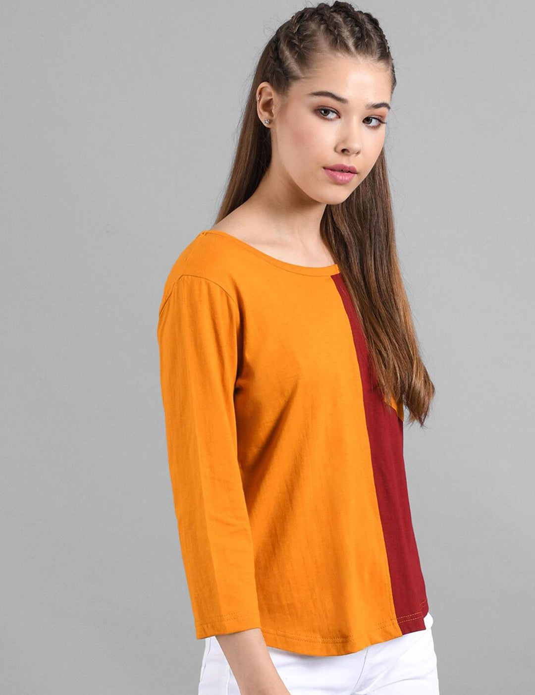 Kotty Colourblocked Round Neck T-shirt