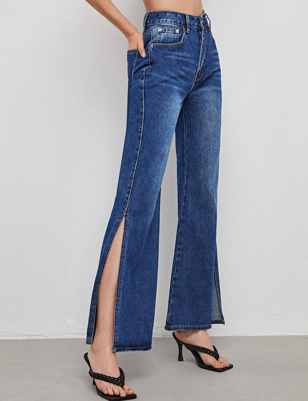 Kotty Women Jean Flared High-Rise Light Fade Stretchable Jeans