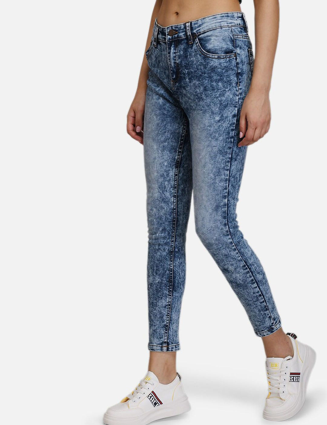 Kotty Women Blue Super Skinny Fit Mid-Rise Clean Look Jeans