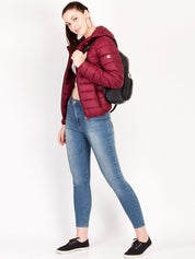 Kotty Women Maroon Solid Insulator Hooded Puffer Jacket