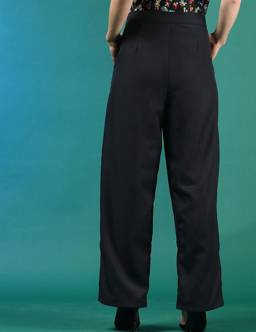 Kotty Women Solid Relaxed High-Rise Easy Wash Pleated Trousers