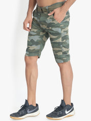 Kotty Men Blue & Green Camouflage Printed Regular Fit Regular Shorts