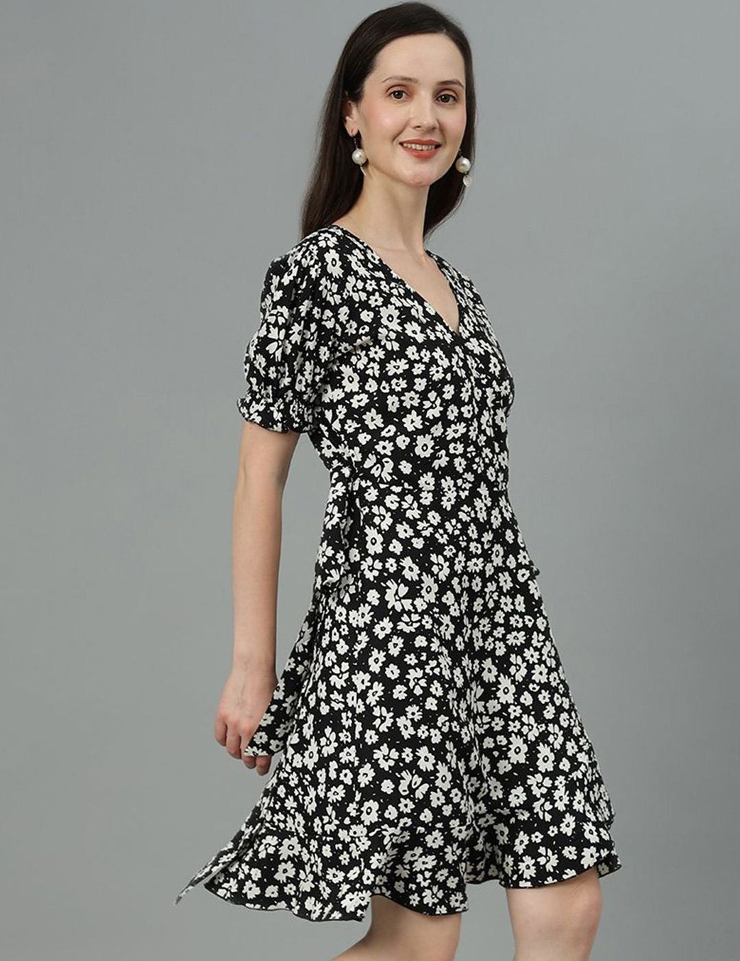 Kotty Floral Printed V-Neck Puff Sleeves Crepe Wrap Dress