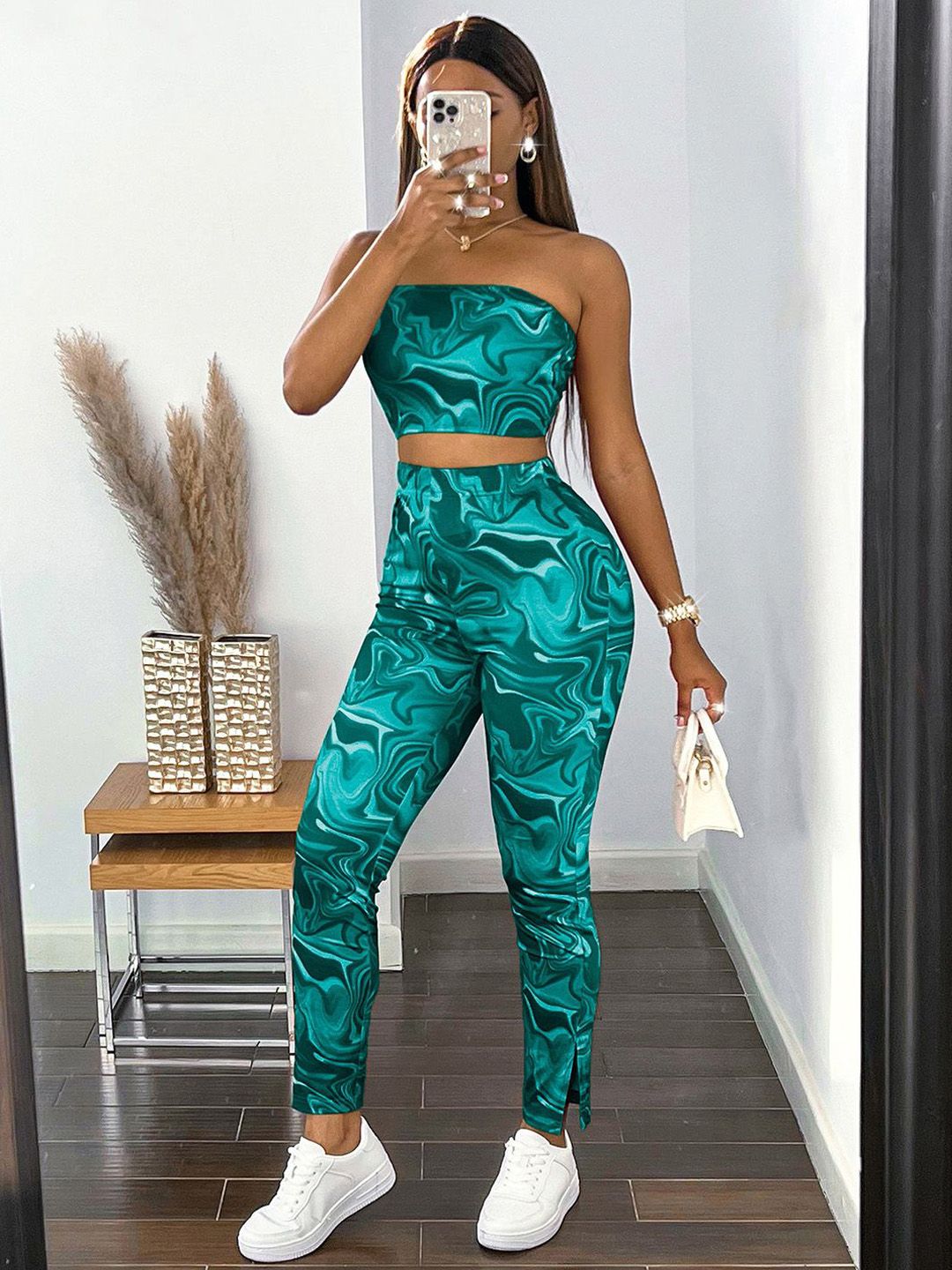 Kotty Teal Green Abstract Printed Strapless Top With Tights  
