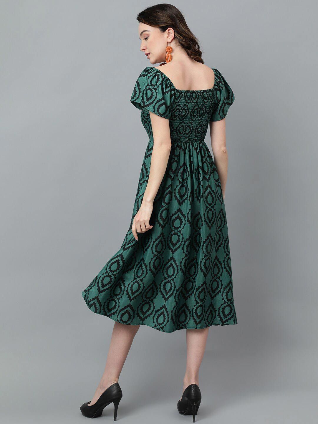 Kotty Green Ethnic Motifs Printed Square Neck Puffed Sleeves Fit & Flare Midi Dress