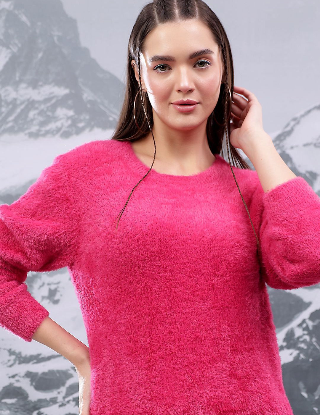 Kotty Women Solid Round Neck Pullover
