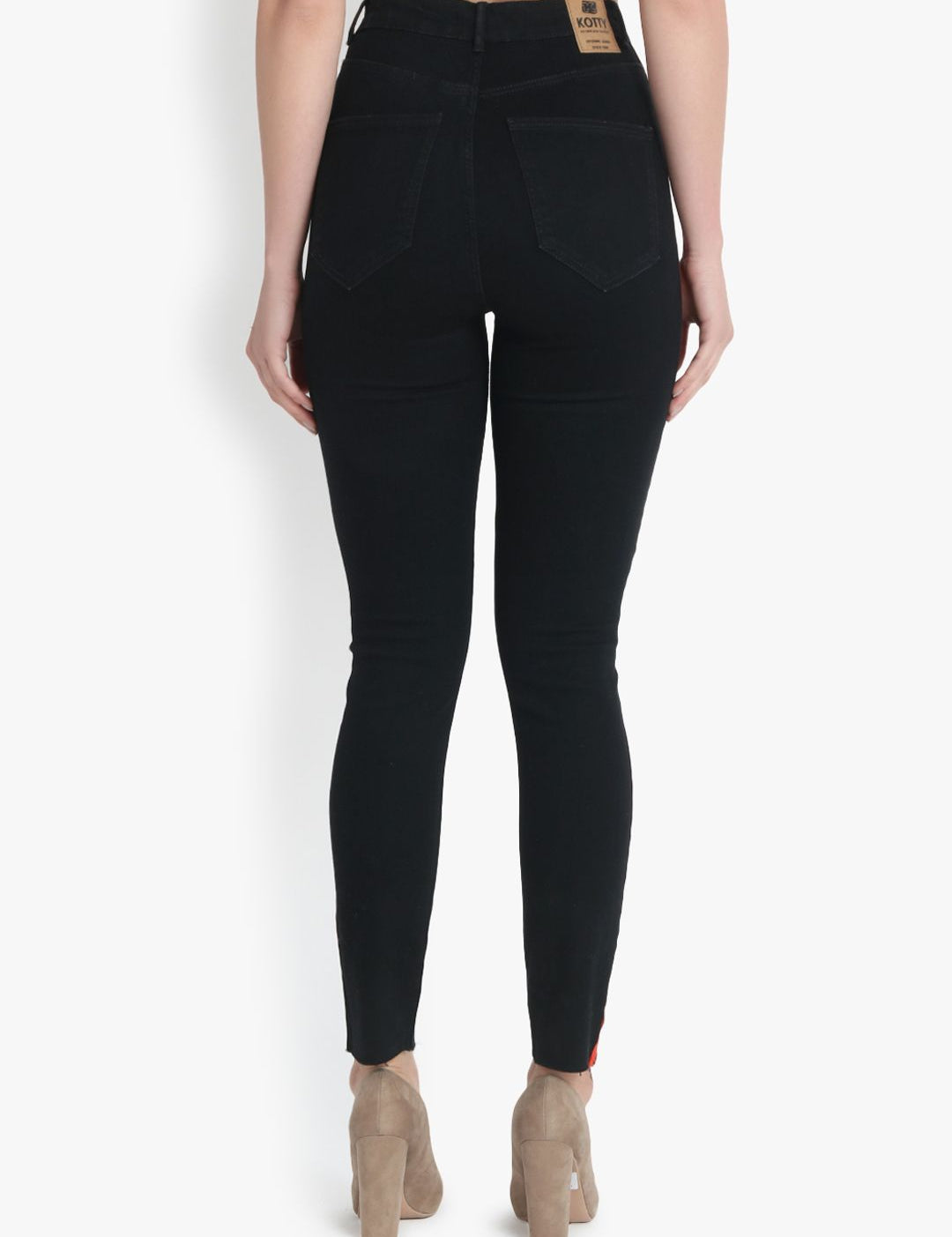 Kotty Women Black Skinny Fit High-Rise Slash Knee Jeans