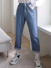 Kotty Women Jean Straight Fit High-Rise Light Fade Stretchable Clean Look Cotton Jeans