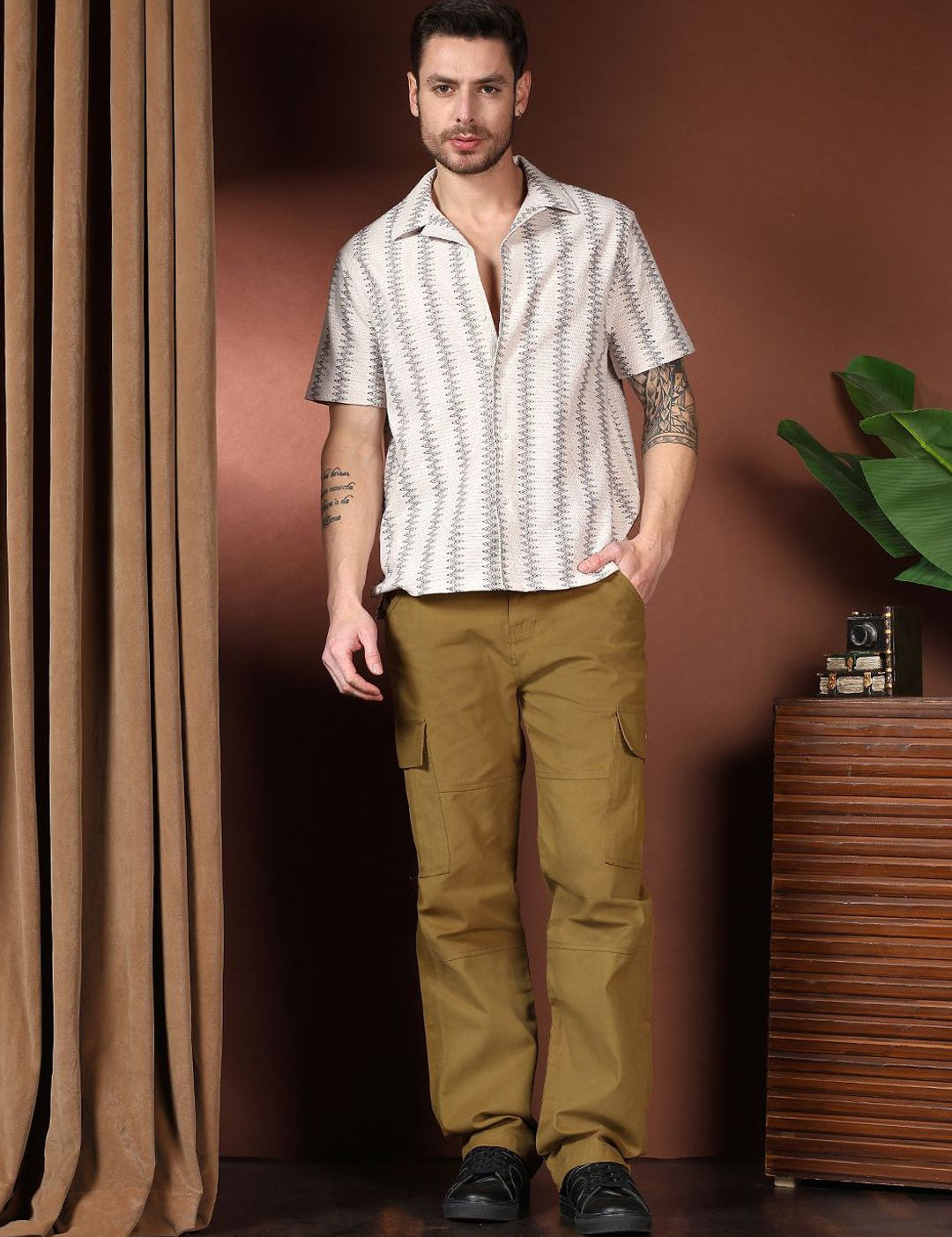 Kotty Men Relaxed Easy Wash Cargos Trousers