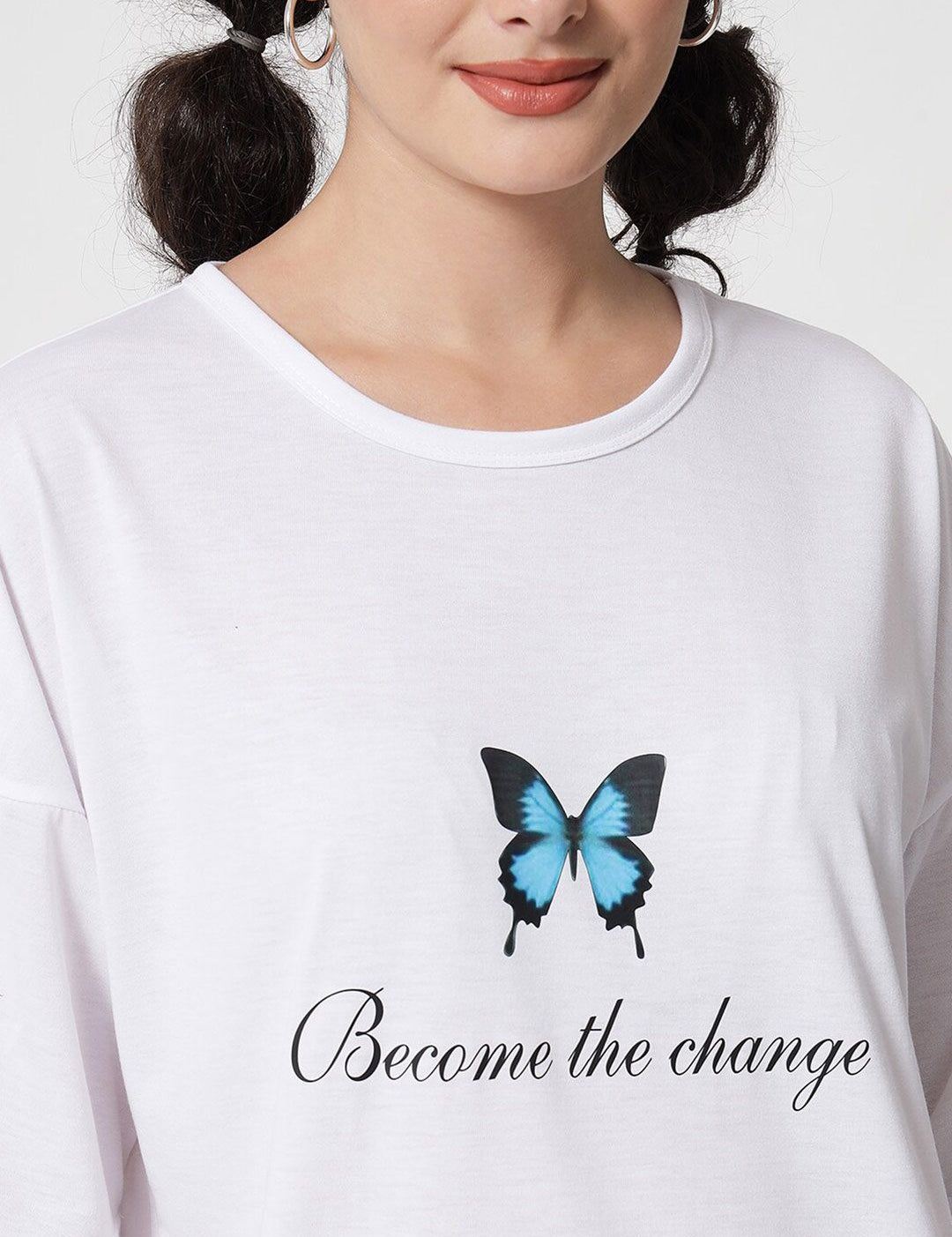 Kotty Women White Printed Applique Loose T-shirt