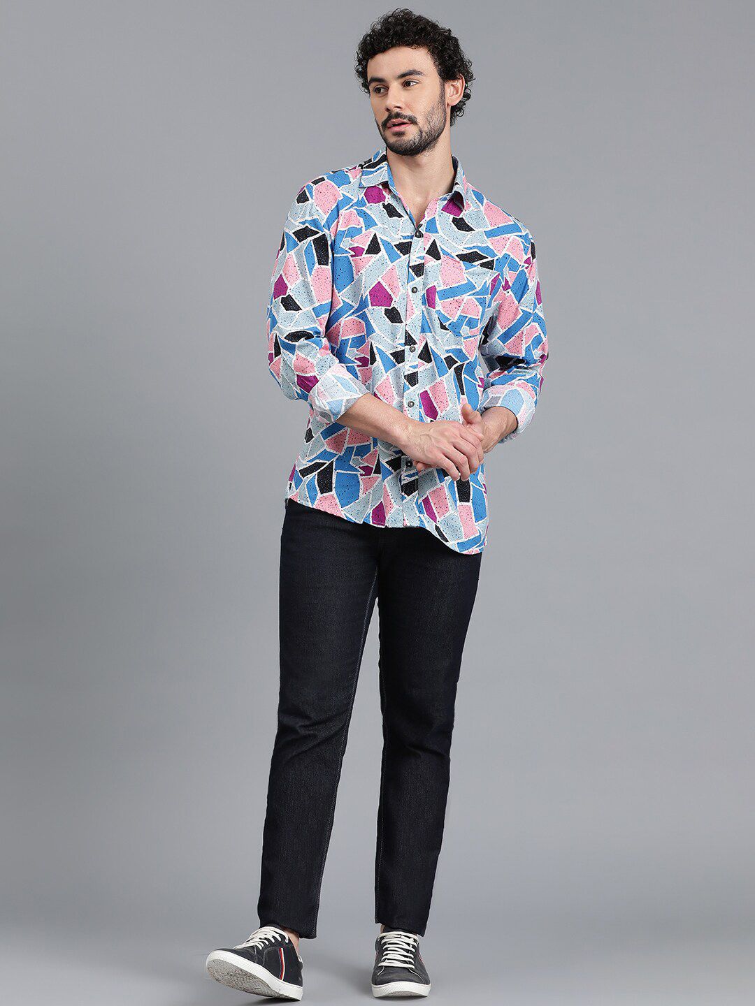 Kotty Blue & Pink New Geometric Printed Spread Collar Casual Shirt