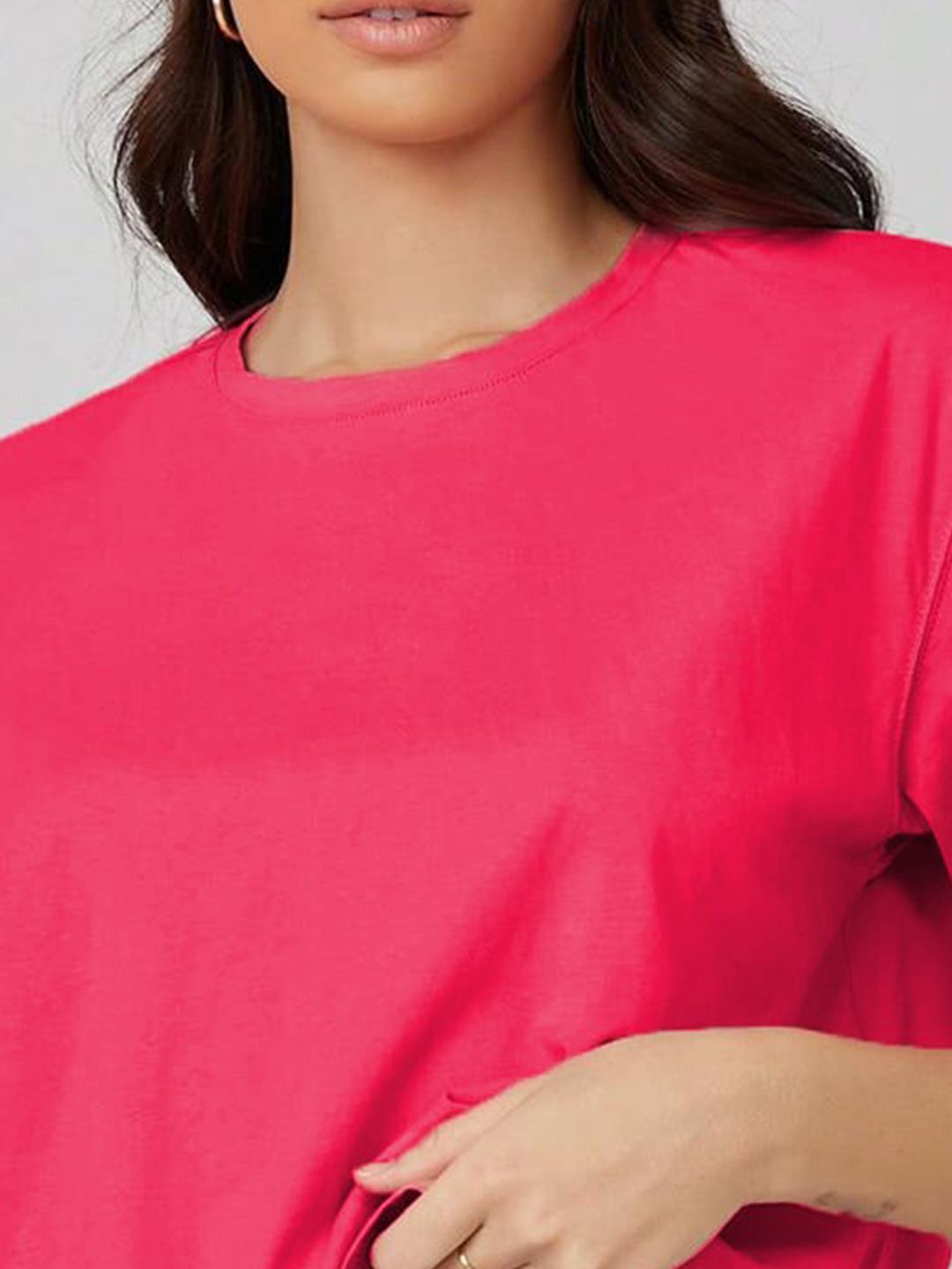 Kotty Round Neck Drop-Shoulder Sleeves Oversized Crop T-shirt