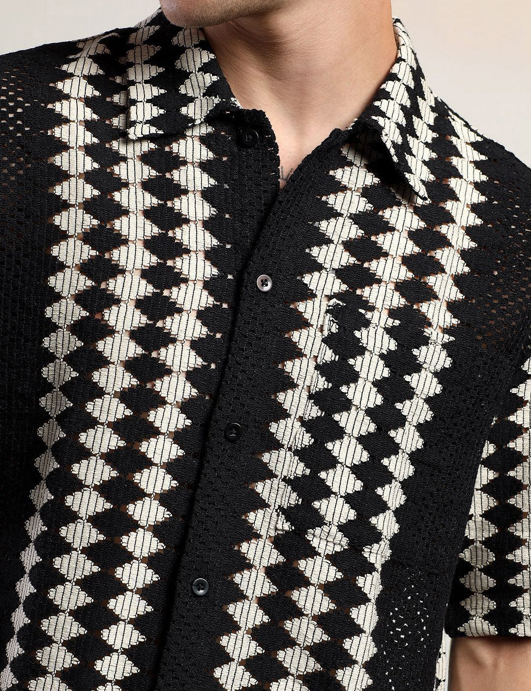 Kotty Vertical Stripes Cotton Spread Collar Short Sleeves Shirt