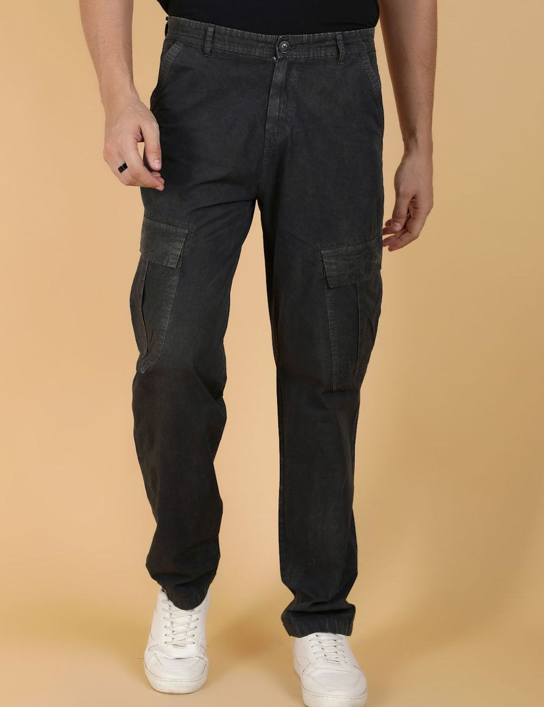 Kotty Men Solid Easy Wash Cargos Trousers