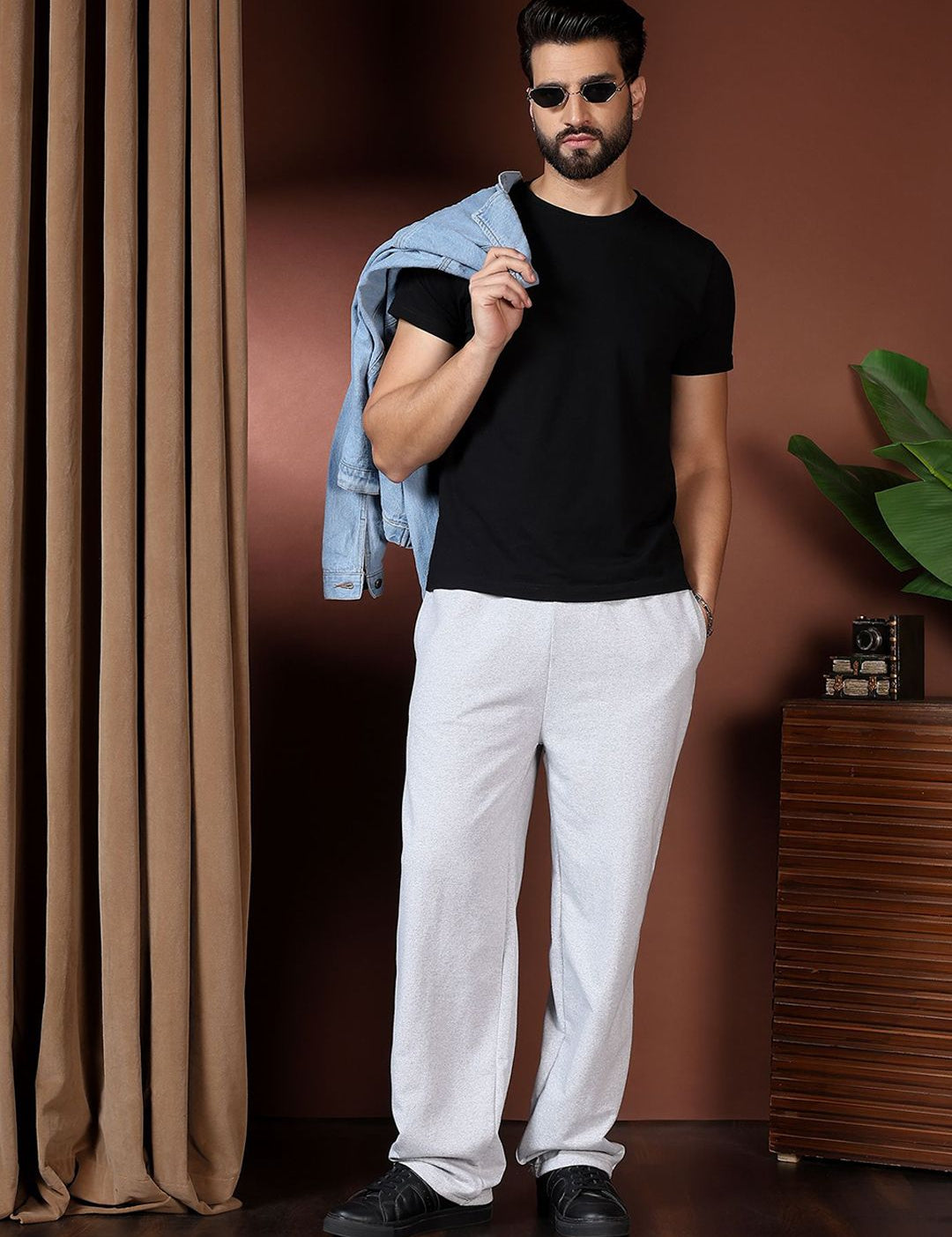  Kotty Men Mid Rise Track Pant
