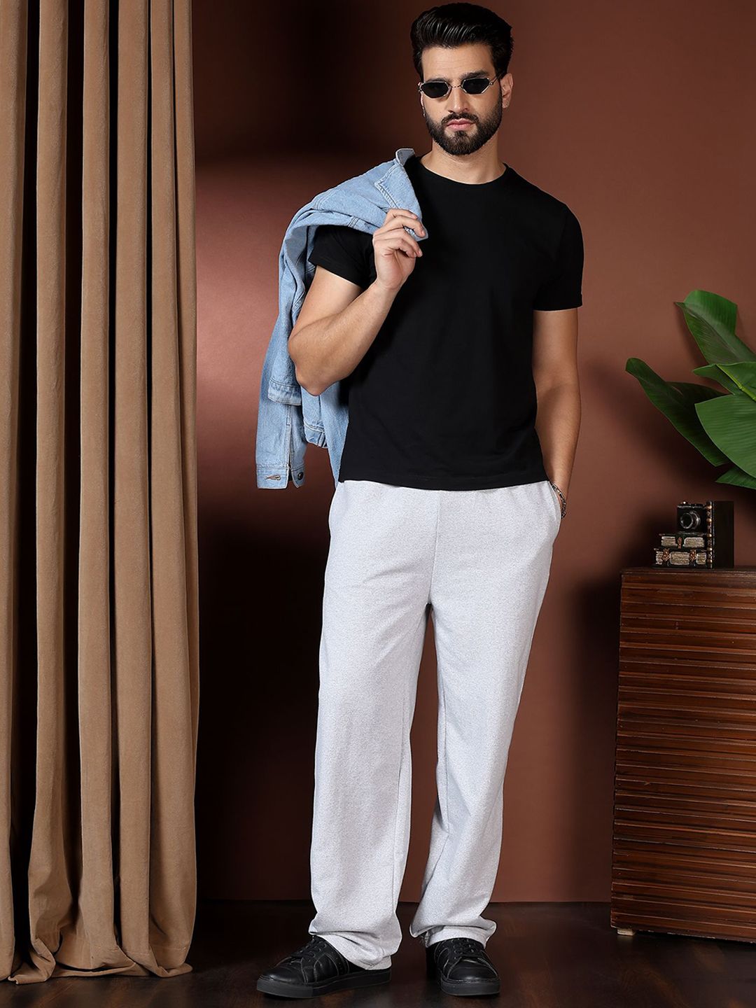  Kotty Men Mid Rise Track Pant