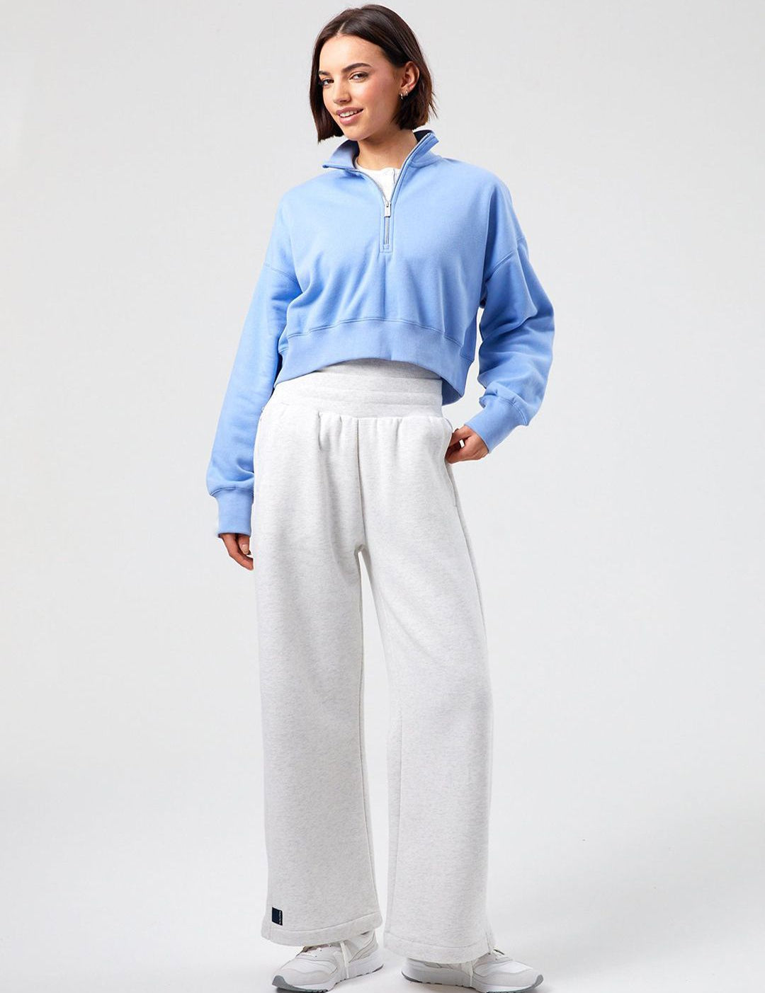 Kotty Women Mock Collar Crop Sweatshirt