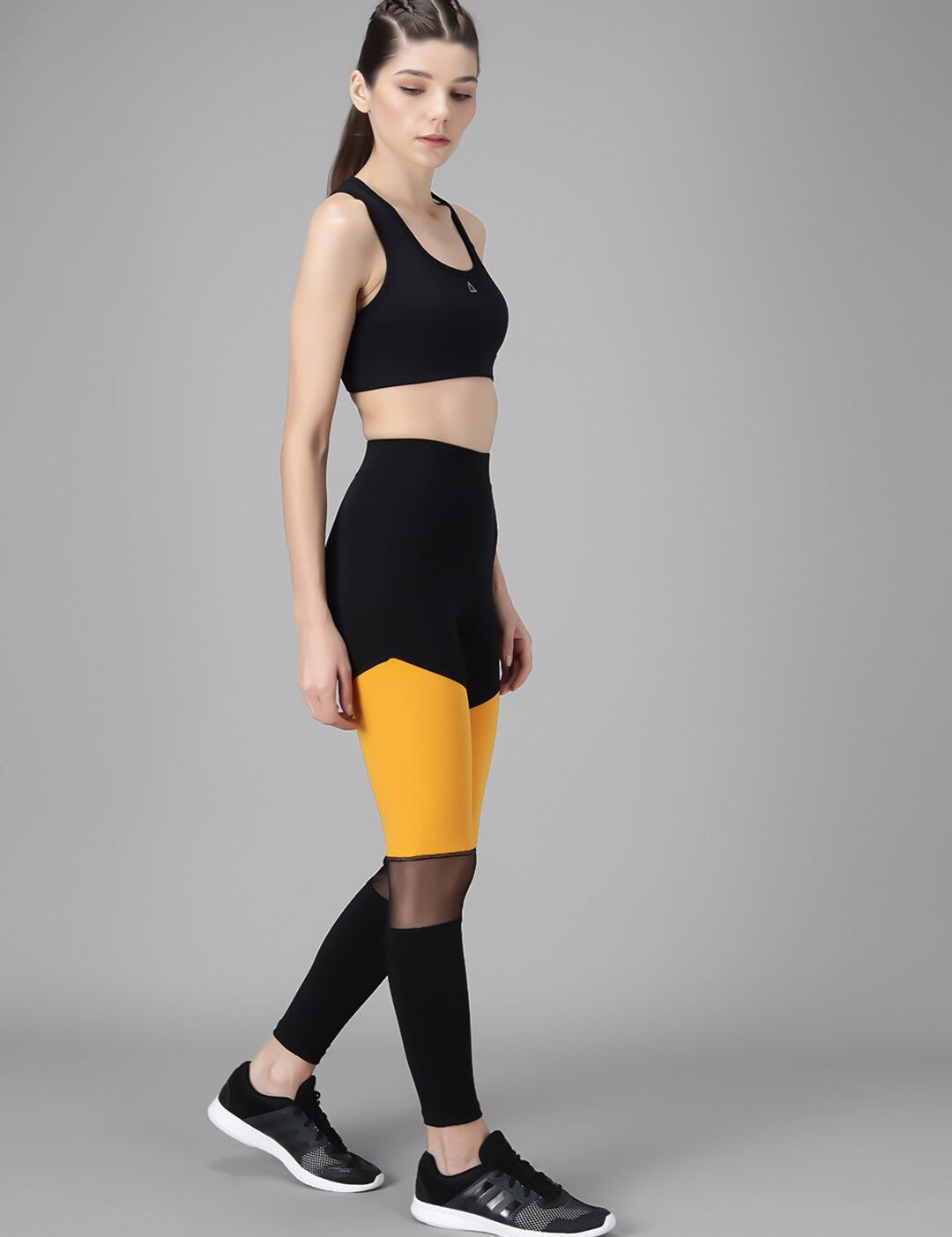 Kotty Women Black & Yellow Colourblocked Tights
