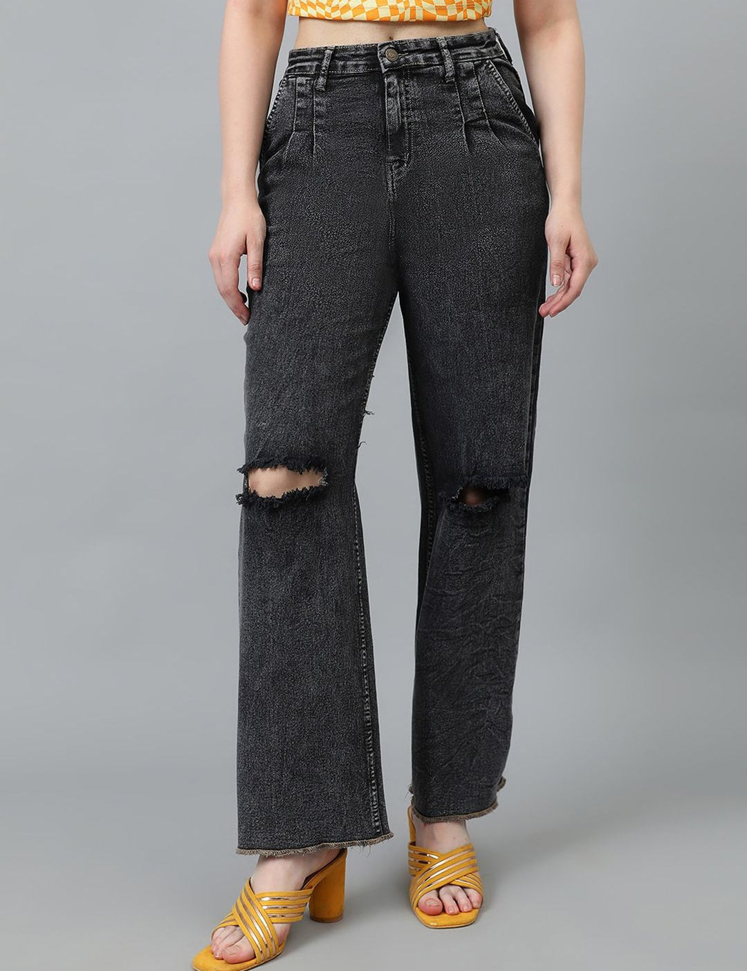 Kotty Women Jean Straight Fit Mildly Distressed Light Fade Stretchable Jeans