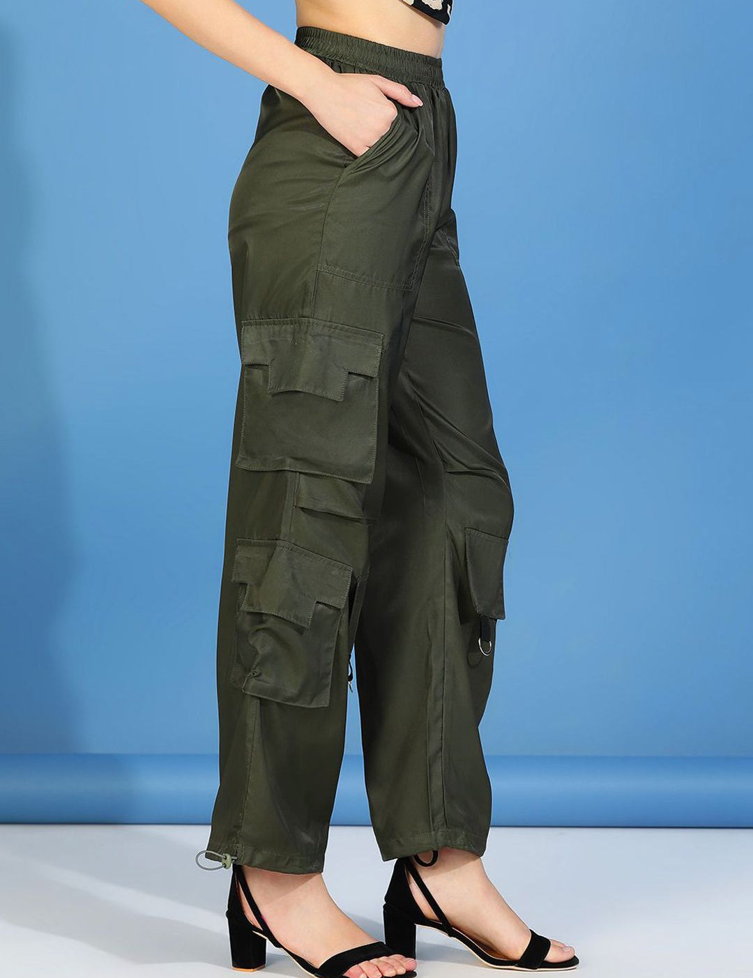 Kotty Women Relaxed High-Rise Easy Wash Cargos Trousers