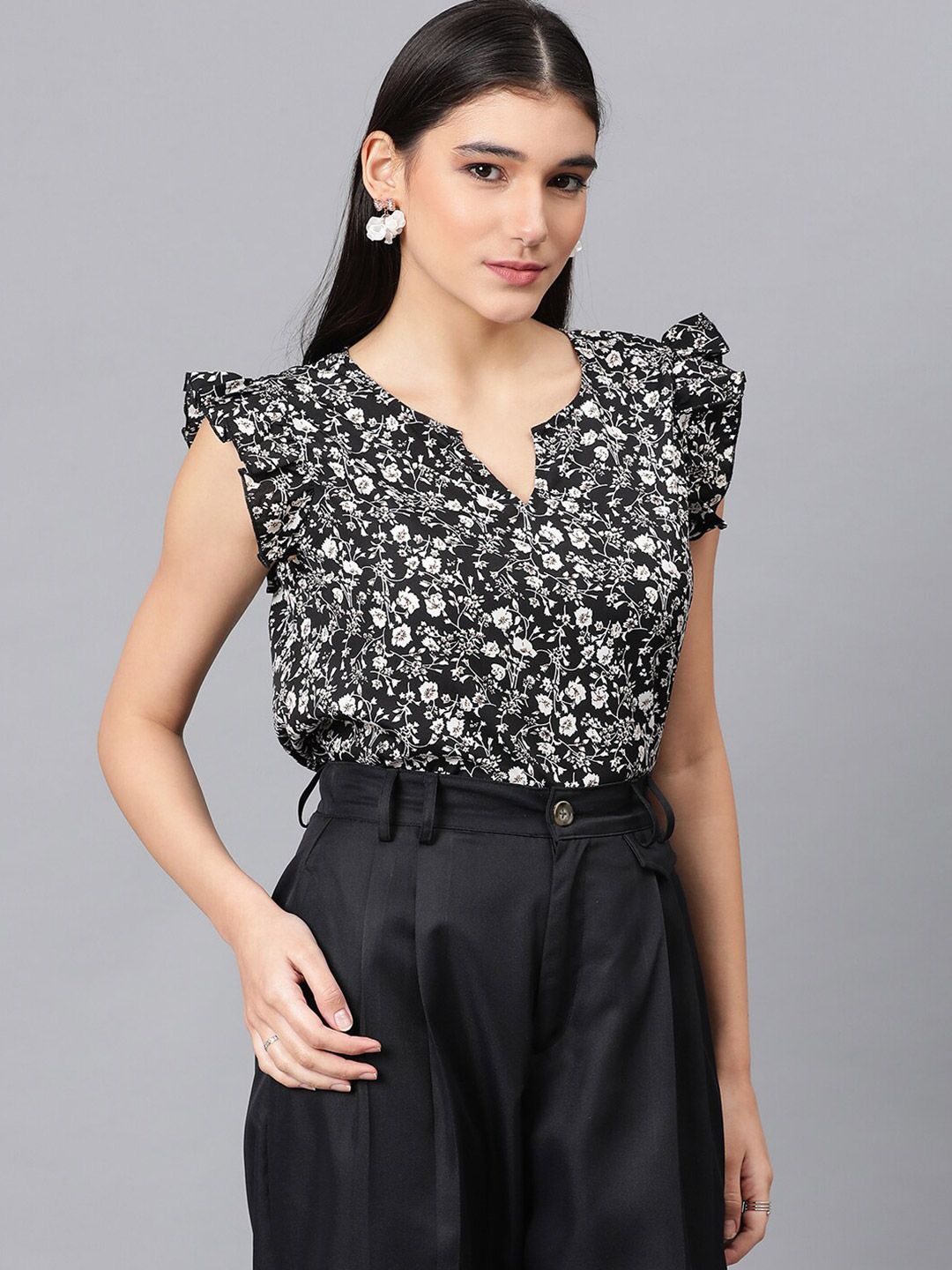 Kotty Floral Printed Flutter Sleeve Top