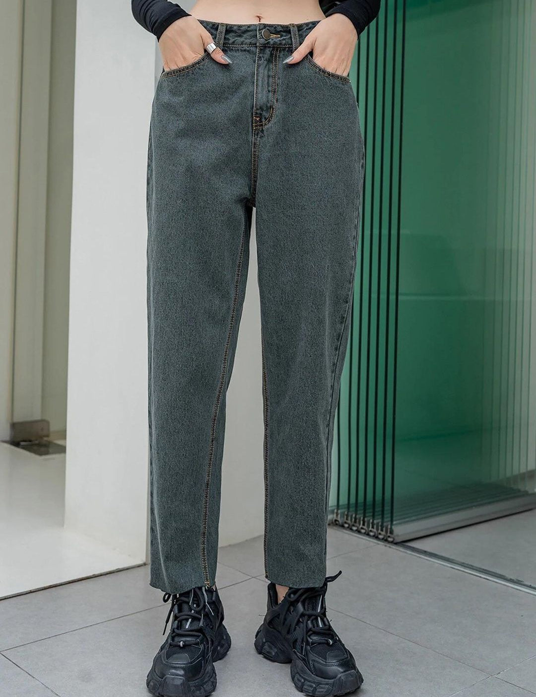 KOTTY Basics Women Grey Jean Straight Fit High-Rise Clean Look Stretchable Jeans