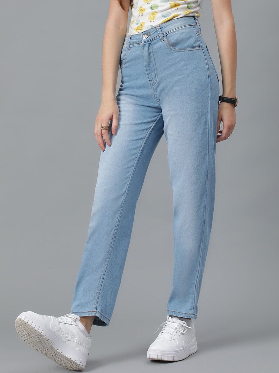 Kotty Women Jean Slim Fit High-Rise Light Fade Clean Look Stretchable Jeans