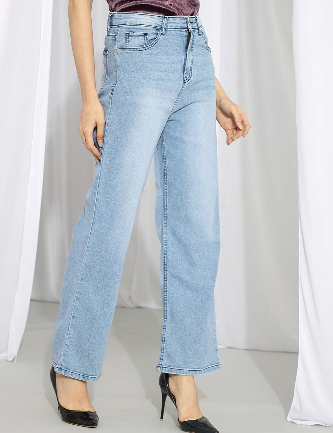 Kotty Women Blue Straight Fit High-Rise Light Fade Stretchable Jeans