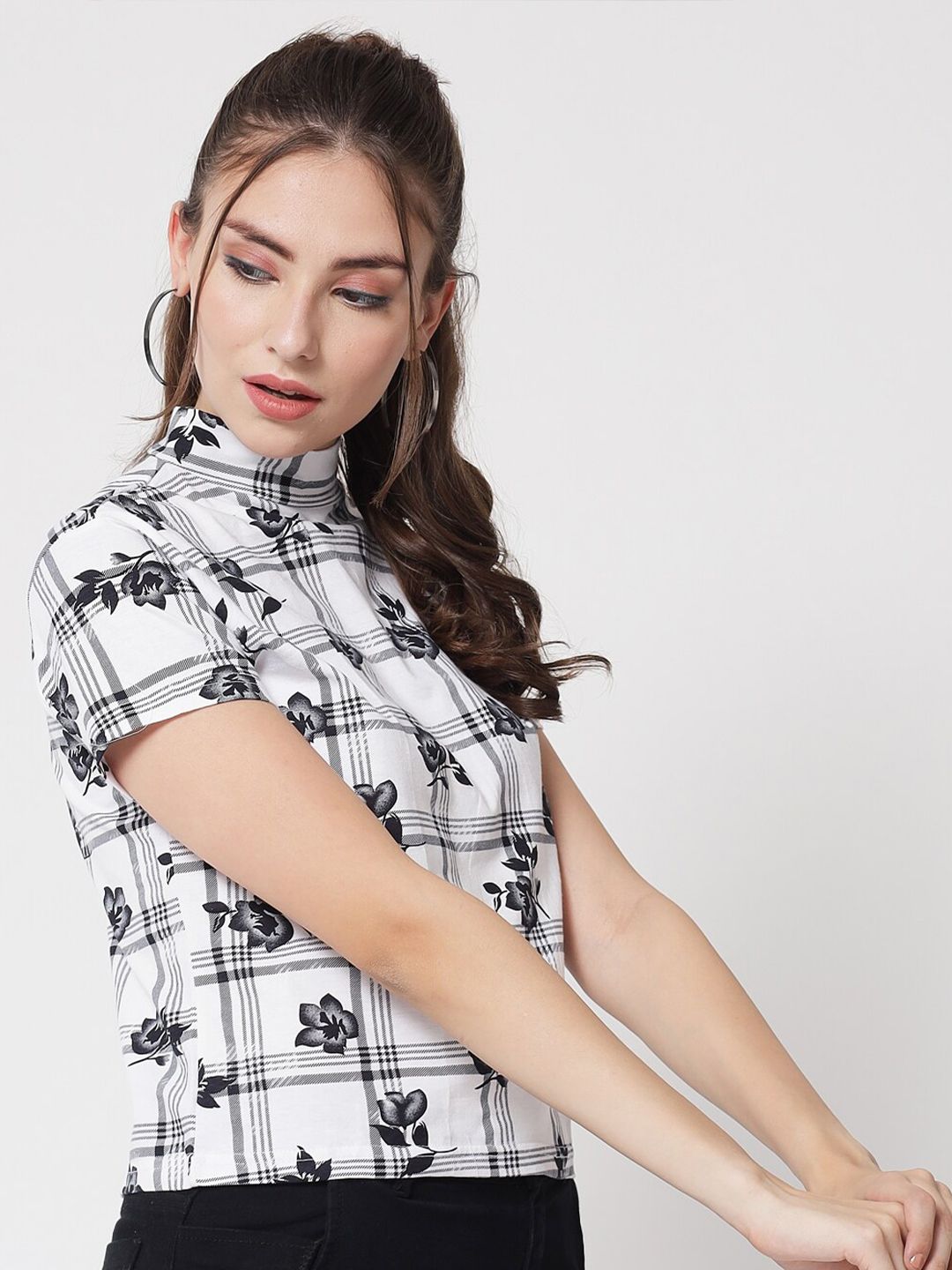 Kotty Women White & Black Floral Printed Cotton Blend Top