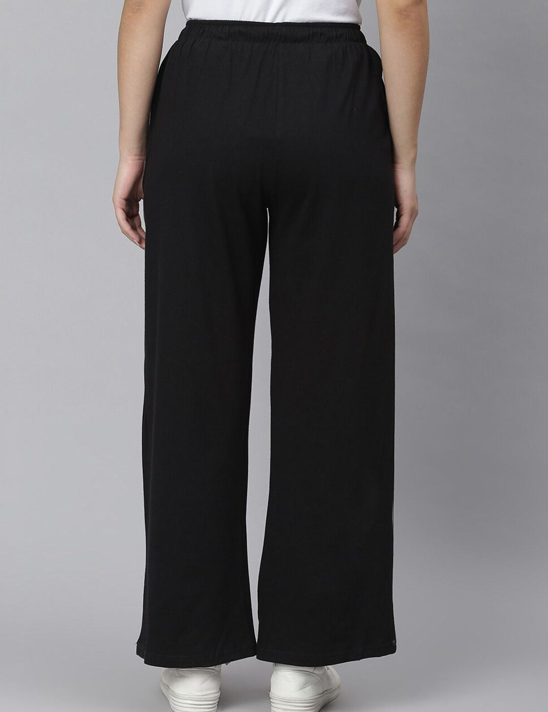 Kotty Women Black Solid Straight-Fit Track Pants