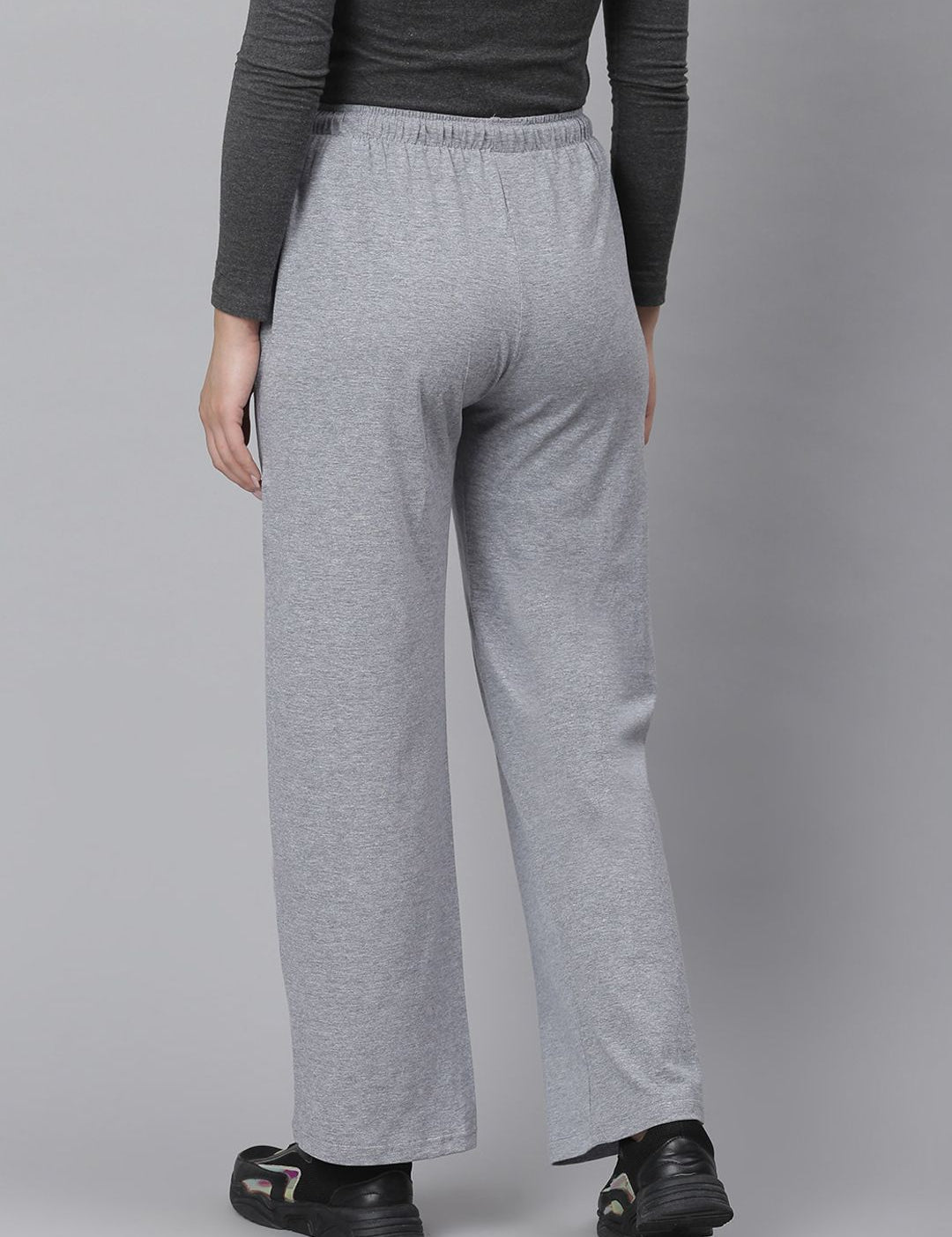 Kotty Women Grey Solid Straight-Fit Track Pants