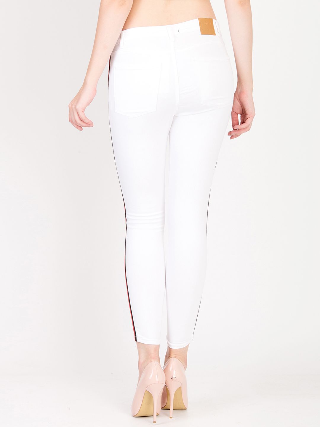 Kotty Women White Skinny Fit High-Rise Clean Look Stretchable Jeans