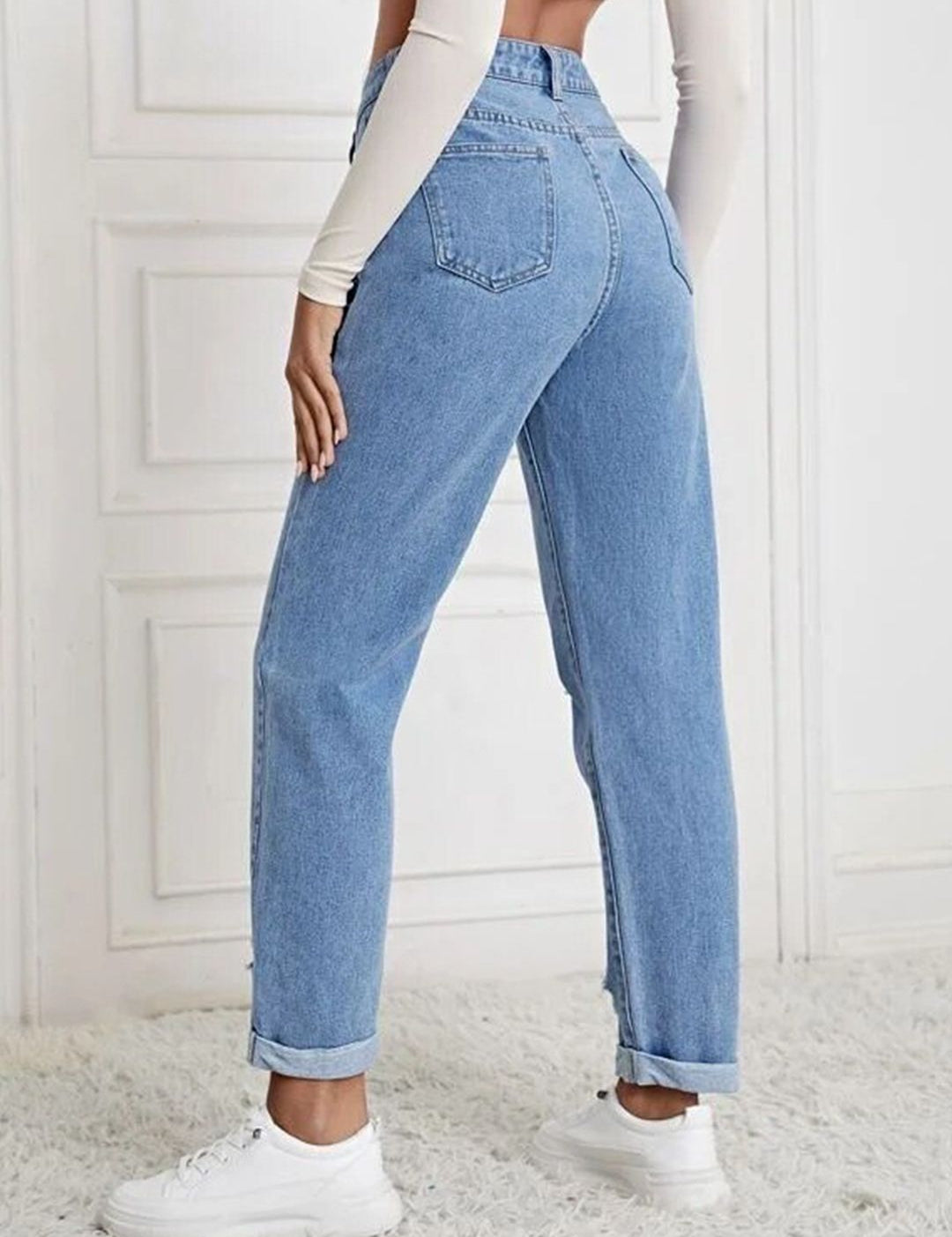 Kotty Women Blue High-Rise Highly Distressed Jeans