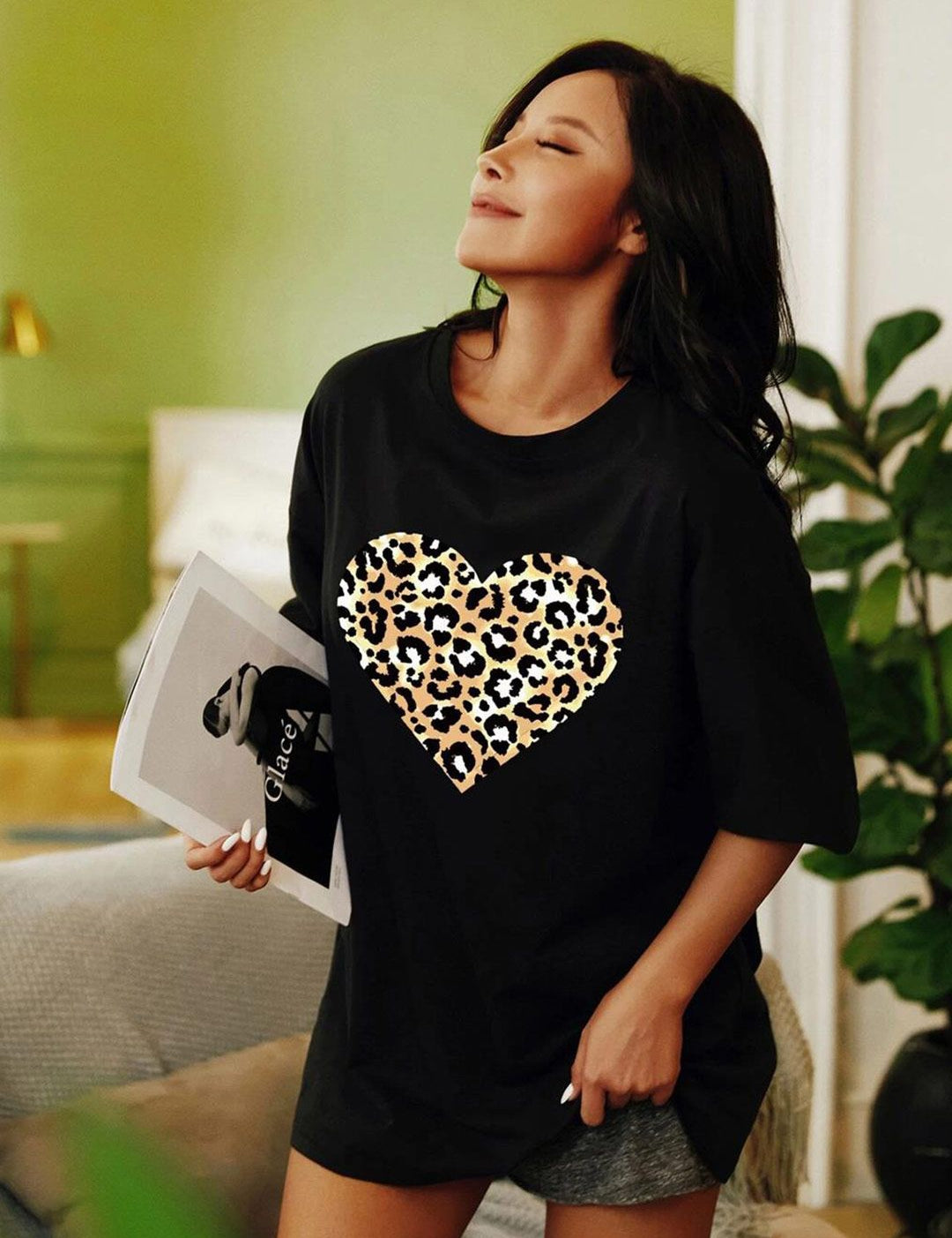 Kotty Conversational Printed Oversize Cotton T-shirt