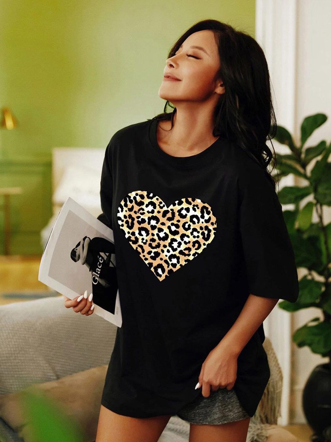 Kotty Conversational Printed Oversize Cotton T-shirt