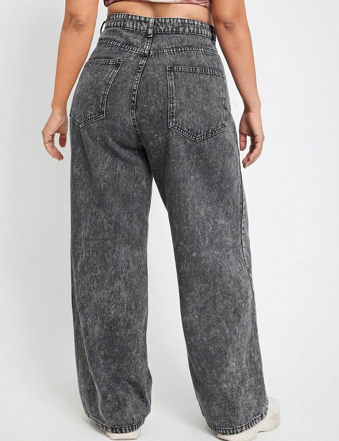 Kotty Women Straight Fit High-Rise Low Distress Heavy Fade Stretchable Jeans