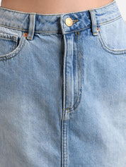 Kotty Women Blue Solid Denim Straight Mini Skirt