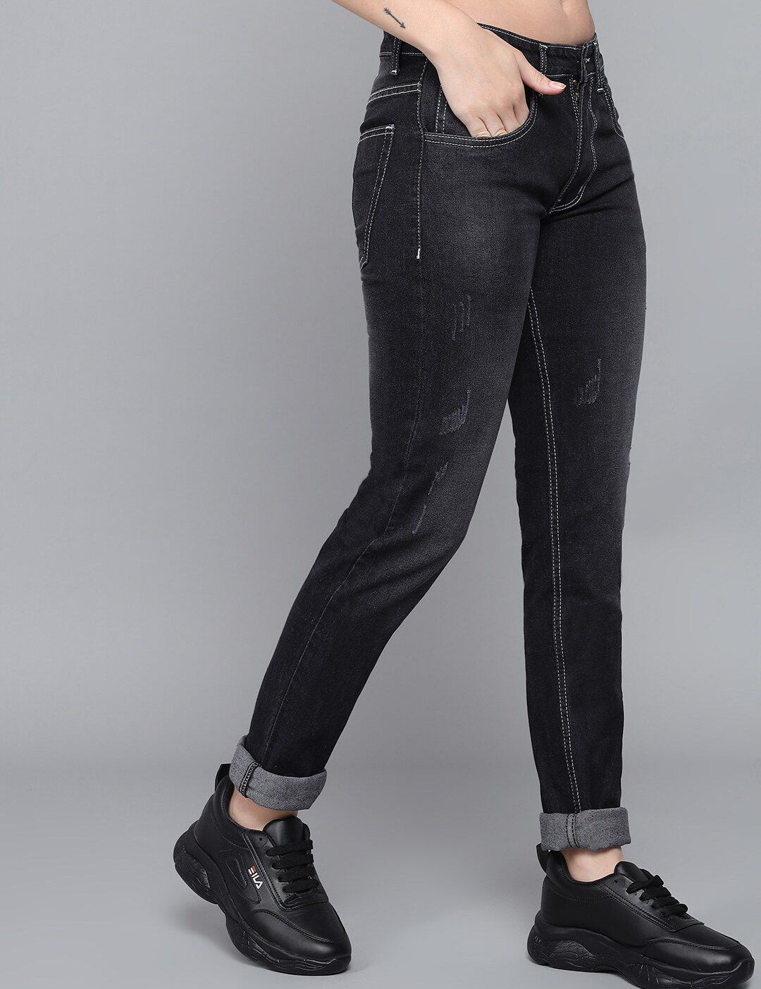 Kotty Women Black Slim Fit High-Rise Light Fade Jeans