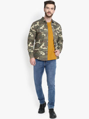 Kotty Men Olive Green Camo Printed Lightweight Shacket