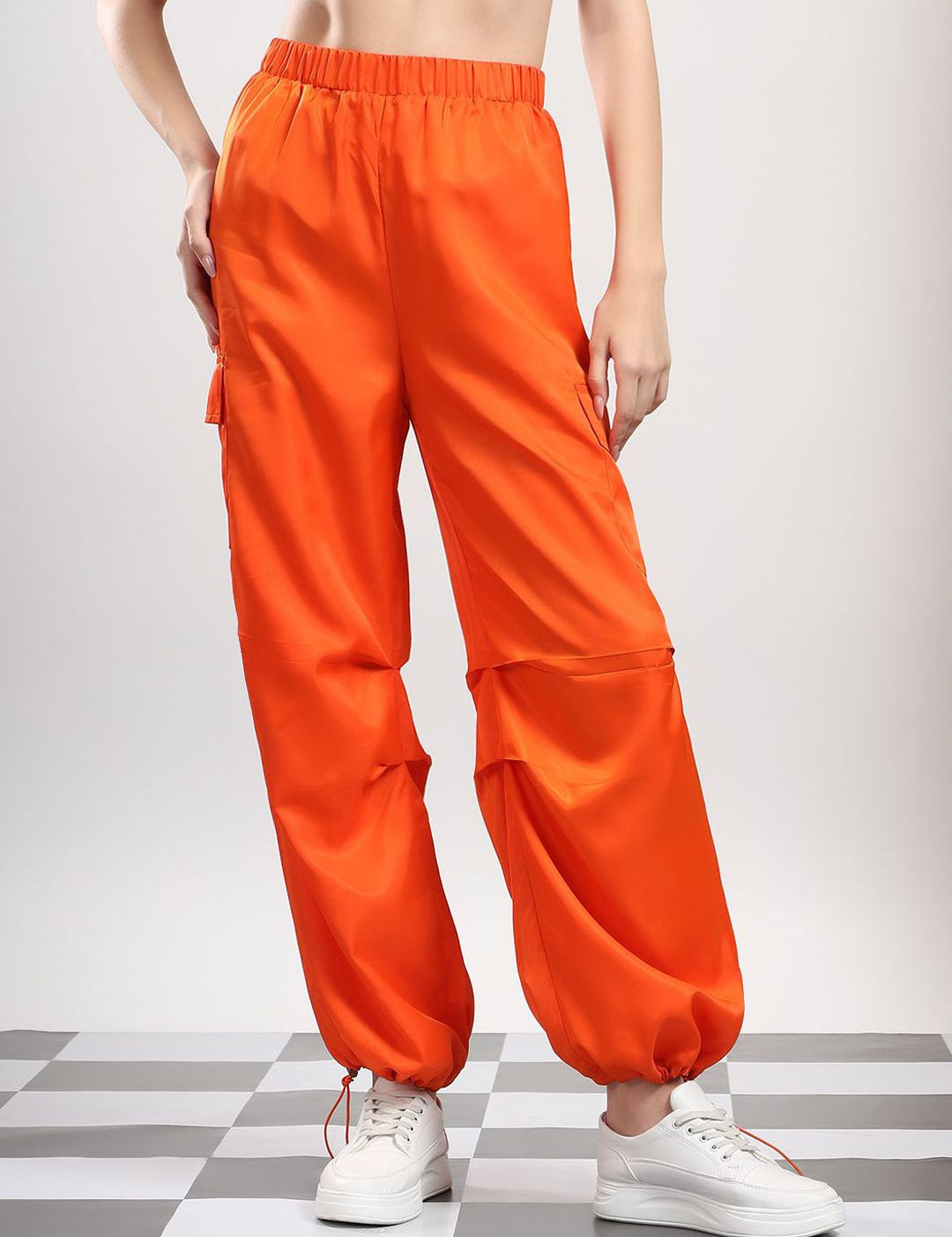 Kotty Women High-Rise Easy Wash Pleated Cargos Trousers