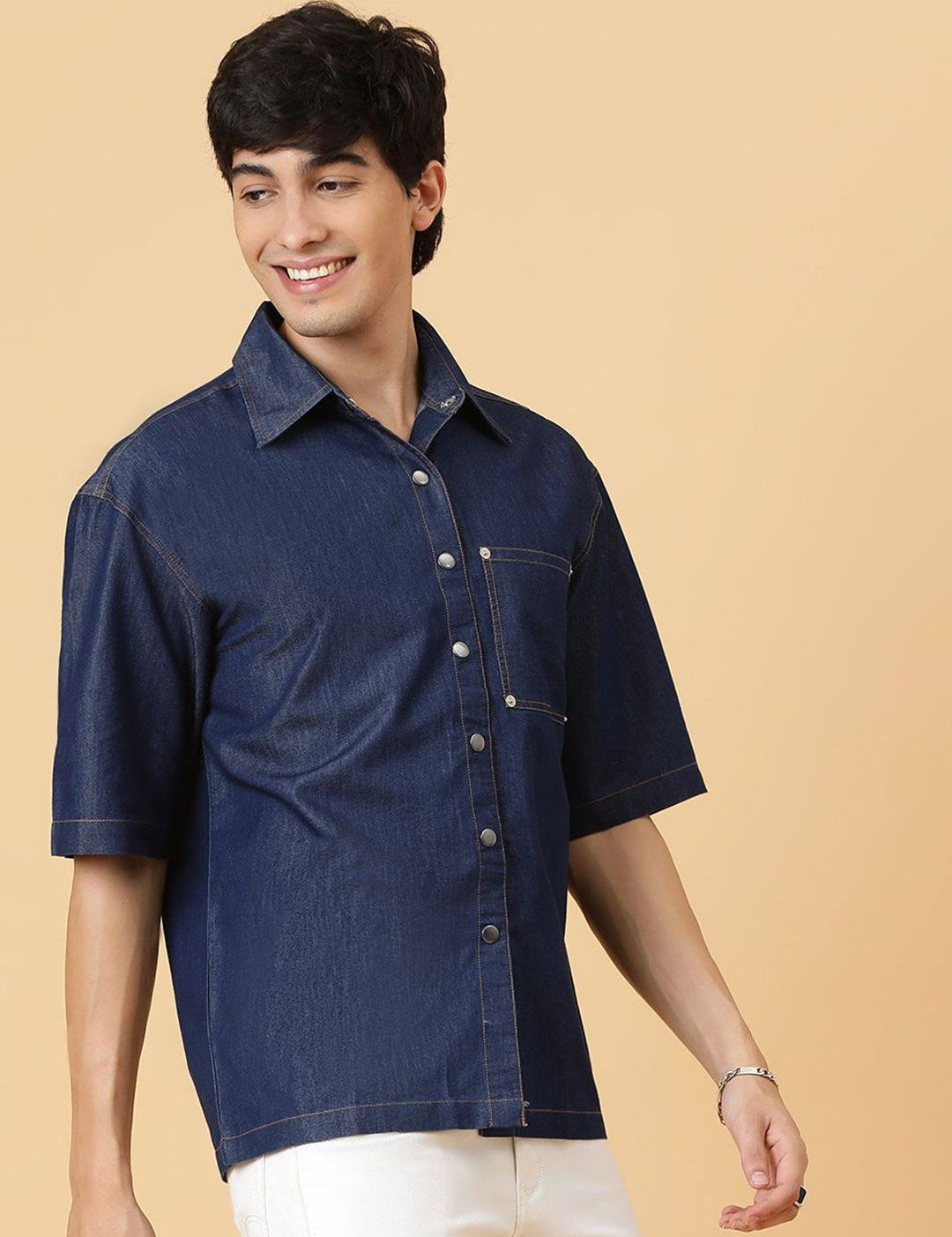 Kotty Men Relaxed Spread Collar Solid Cotton Casual Shirt