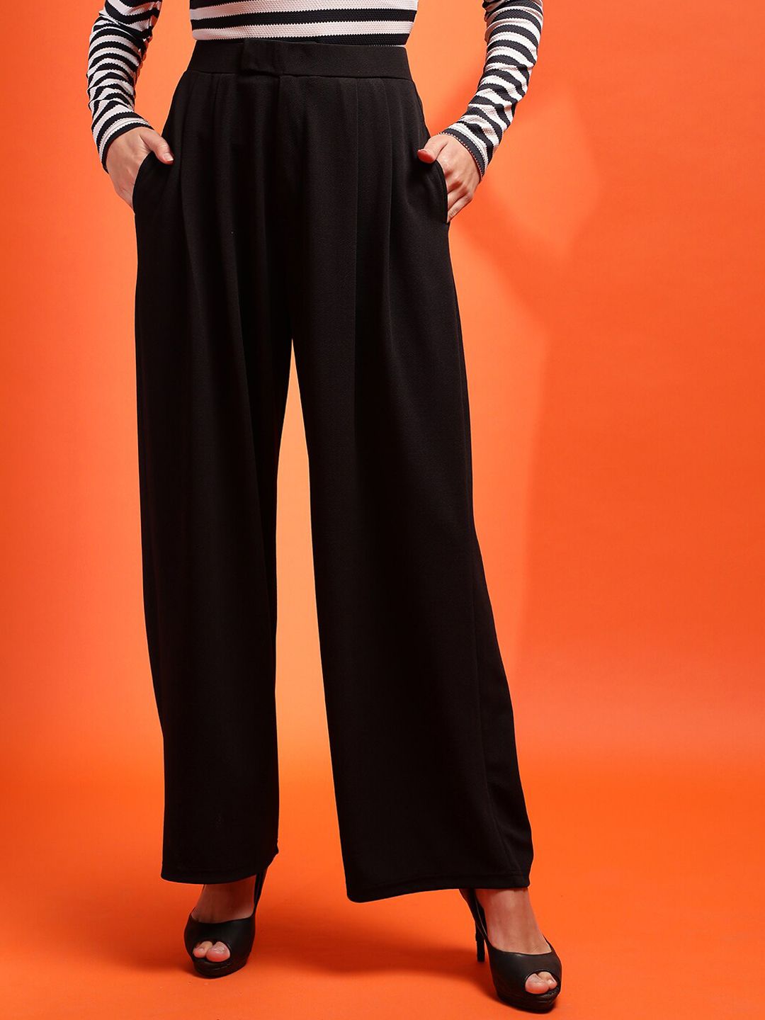 Stylecast X KOTTY BIZwear Women Relaxed Straight Leg Straight Fit High-Rise Easy Wash Trousers