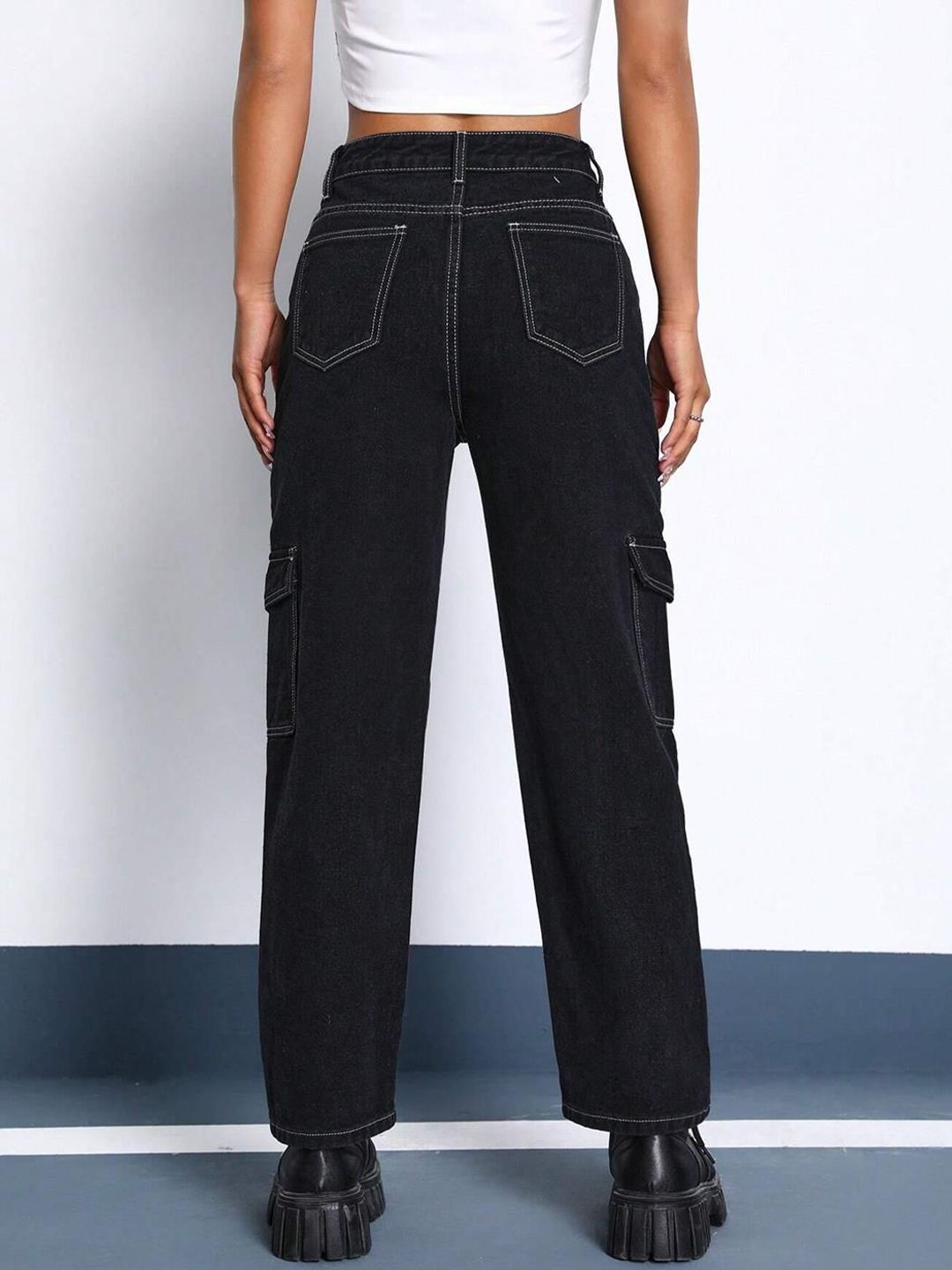 Kotty Women Black Jean Clean Look Straight Fit High-Rise Stretchable Jeans