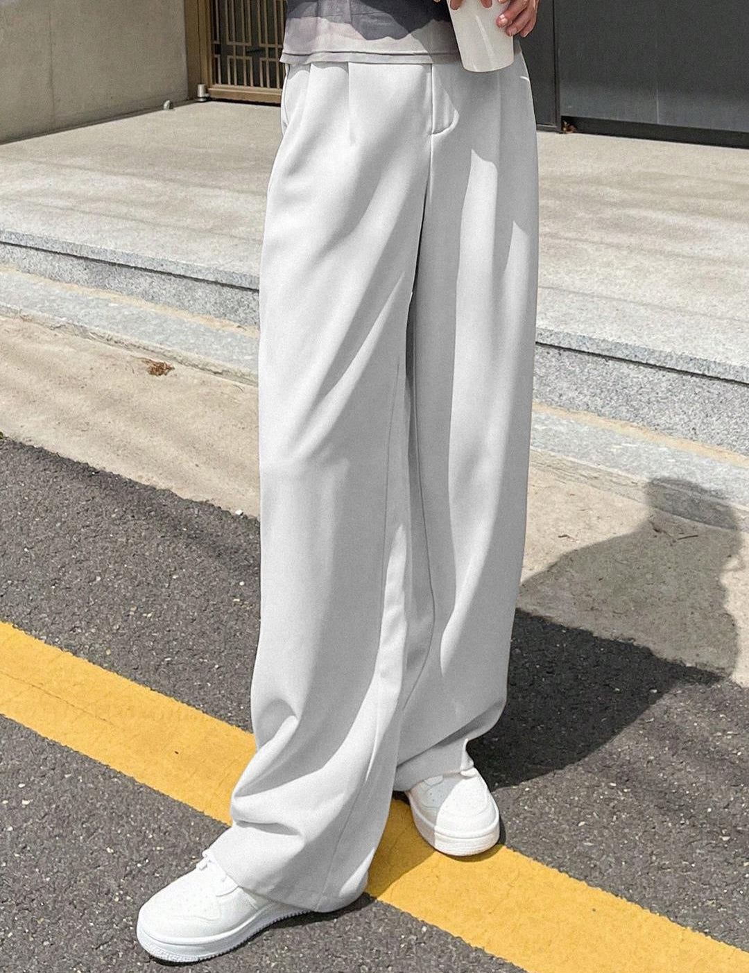 KOTTY BIZwear Women Straight Fit Pleated Trousers