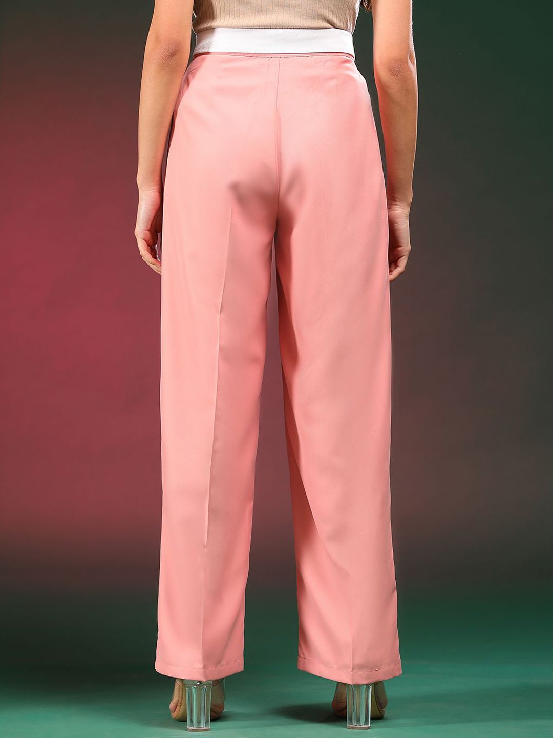 Kotty Women Solid Relaxed Straight Fit Mid-Rise Pleated Regular Trousers