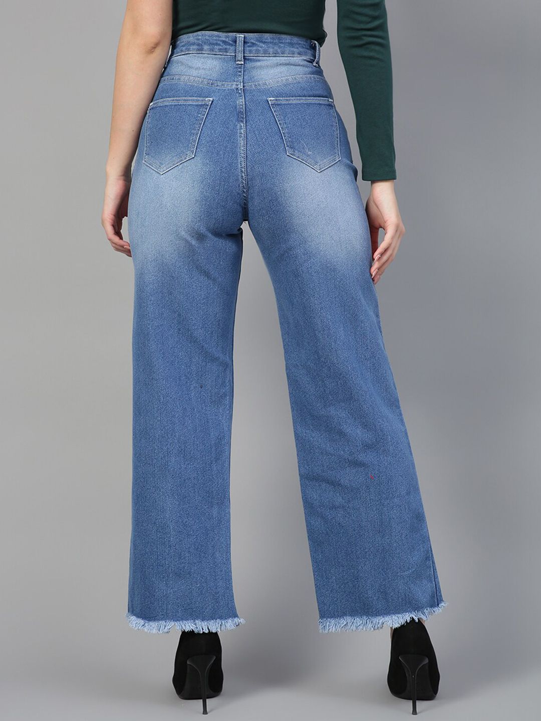 Kotty Women Jean Straight Fit High-Rise Light Fade Stretchable Jeans