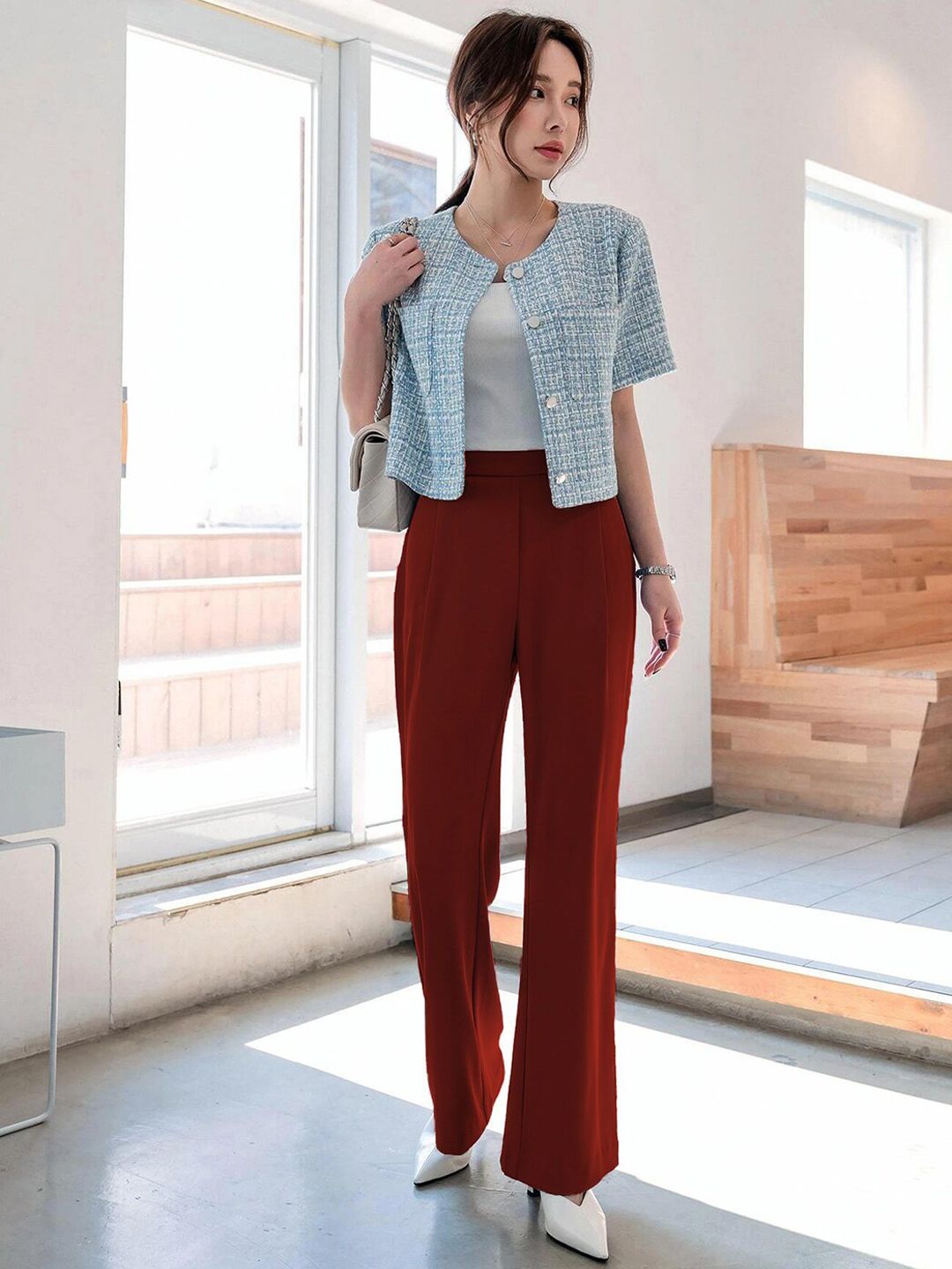 Kotty Women Brown Relaxed Straight Leg Straight Fit High-Rise Easy Wash Pleated Trousers